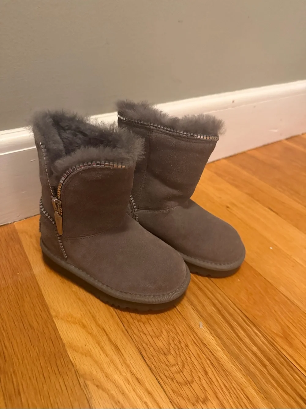 Ugg toddler boots -Gray Shearling Zip Detail Suede Boots